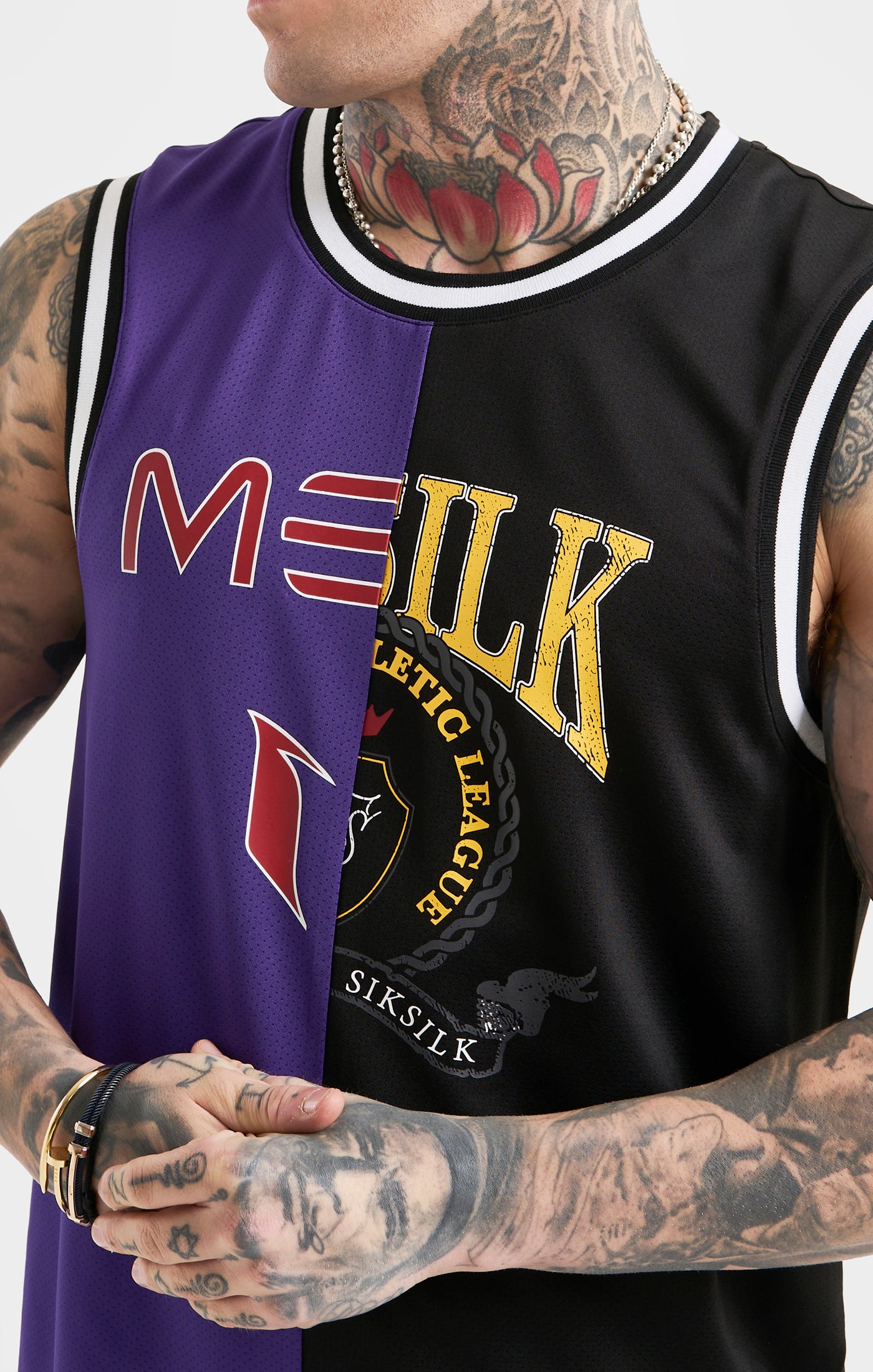 Cargar imagen en el visor de la galería, Messi x SikSilk Retro Varsity Vest - Black &amp; Purple (1)