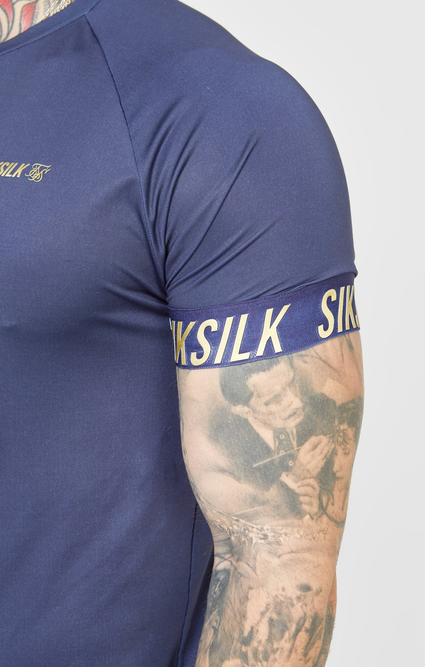 Cargar imagen en el visor de la galería, Camiseta Deportiva Azul Marino (1)