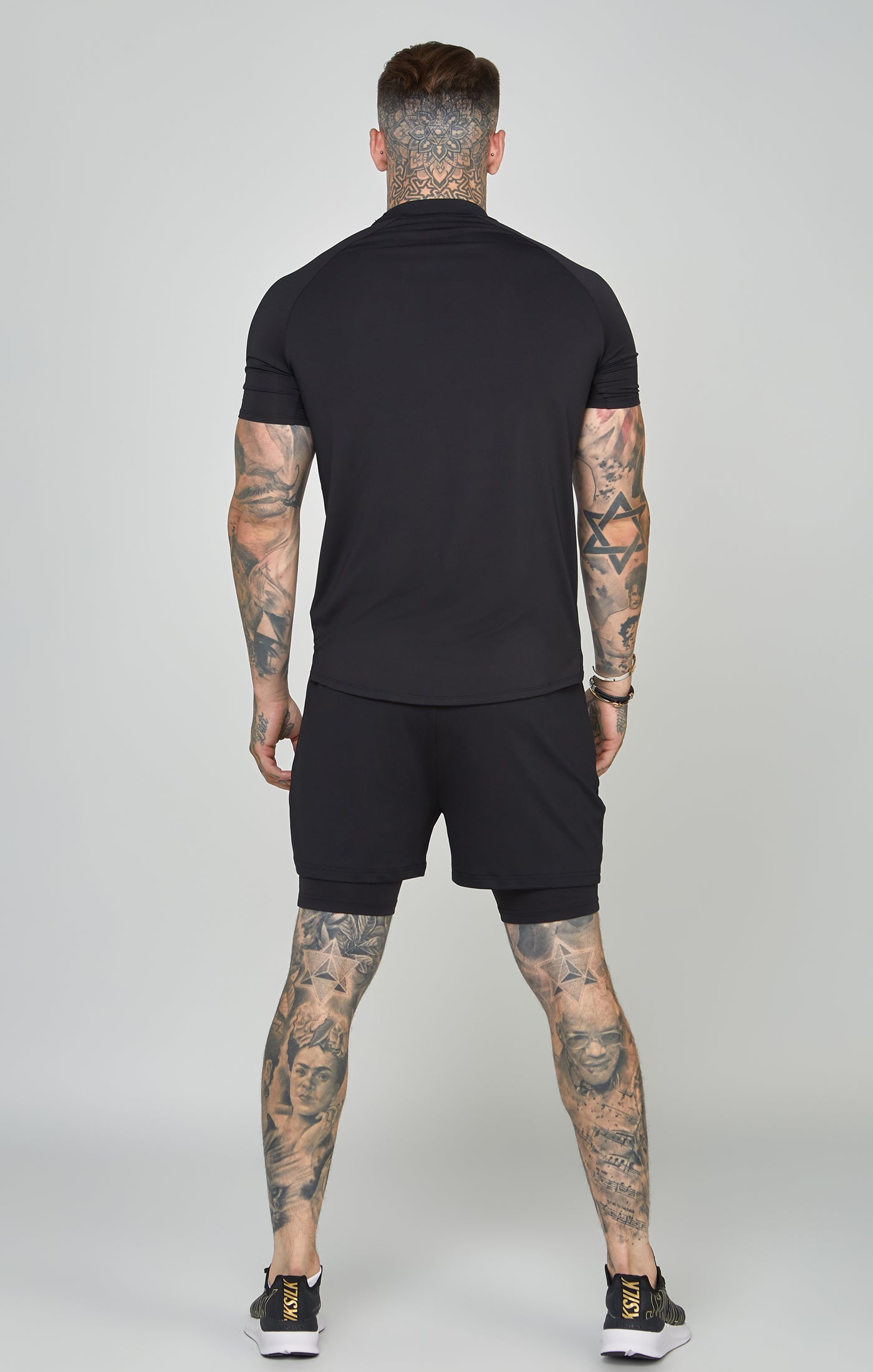 Cargar imagen en el visor de la galería, Black Sports Dual Layer Shorts (4)