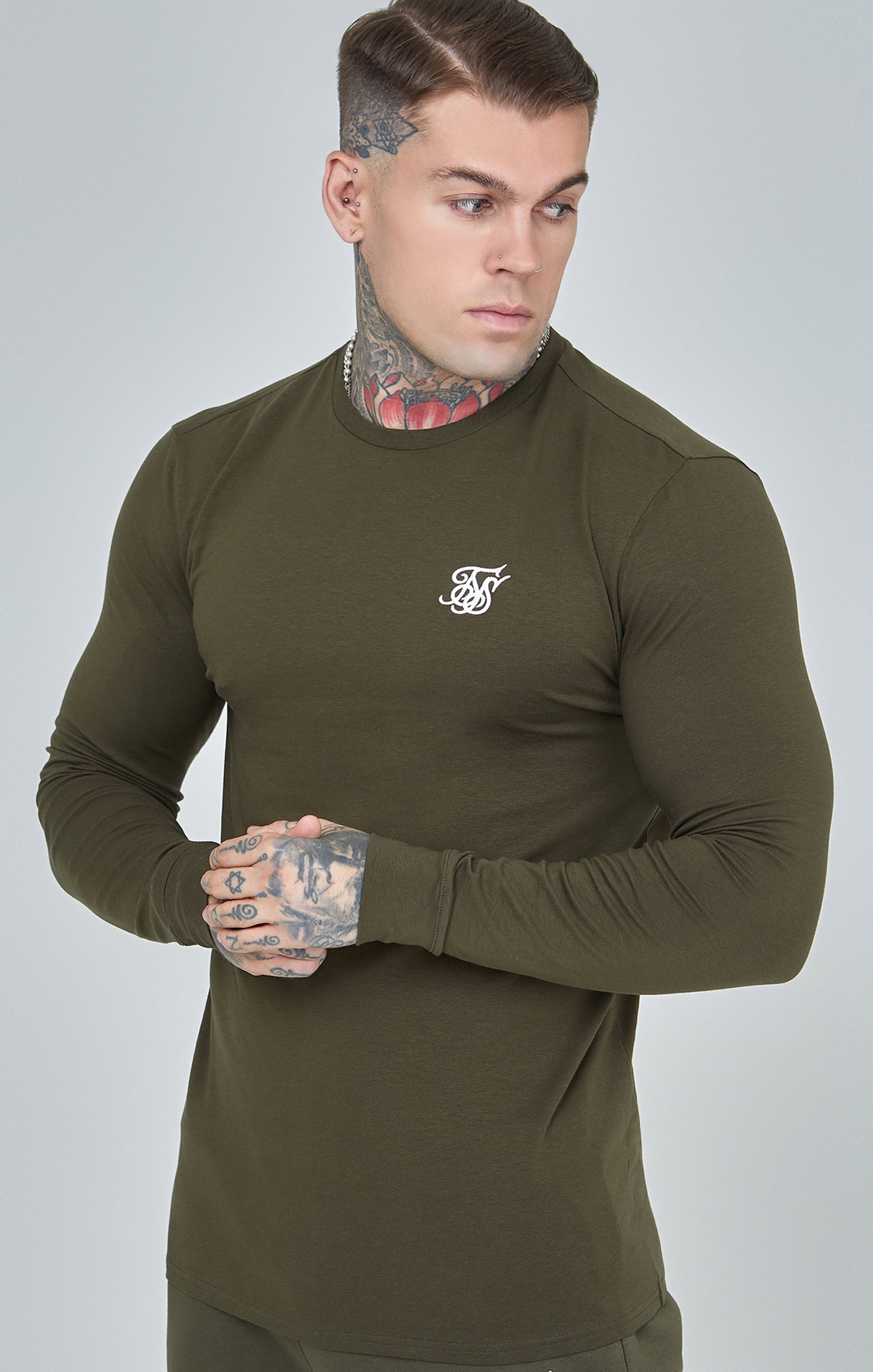 Cargar imagen en el visor de la galería, Khaki Essential Long Sleeve Muscle Fit T-Shirt
