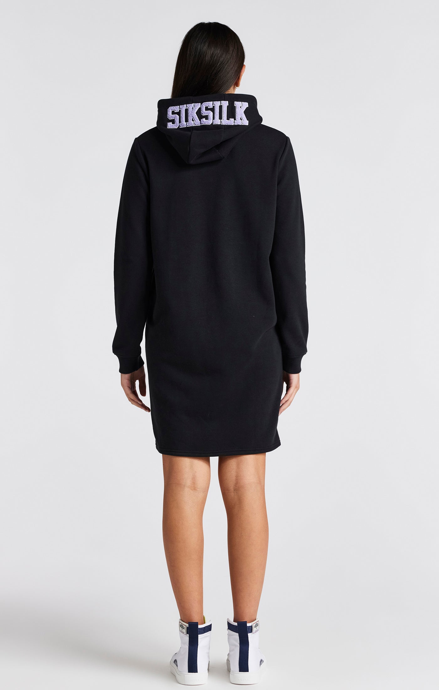 Cargar imagen en el visor de la galería, Girls Black Varsity Logo Hoodie Dress (4)