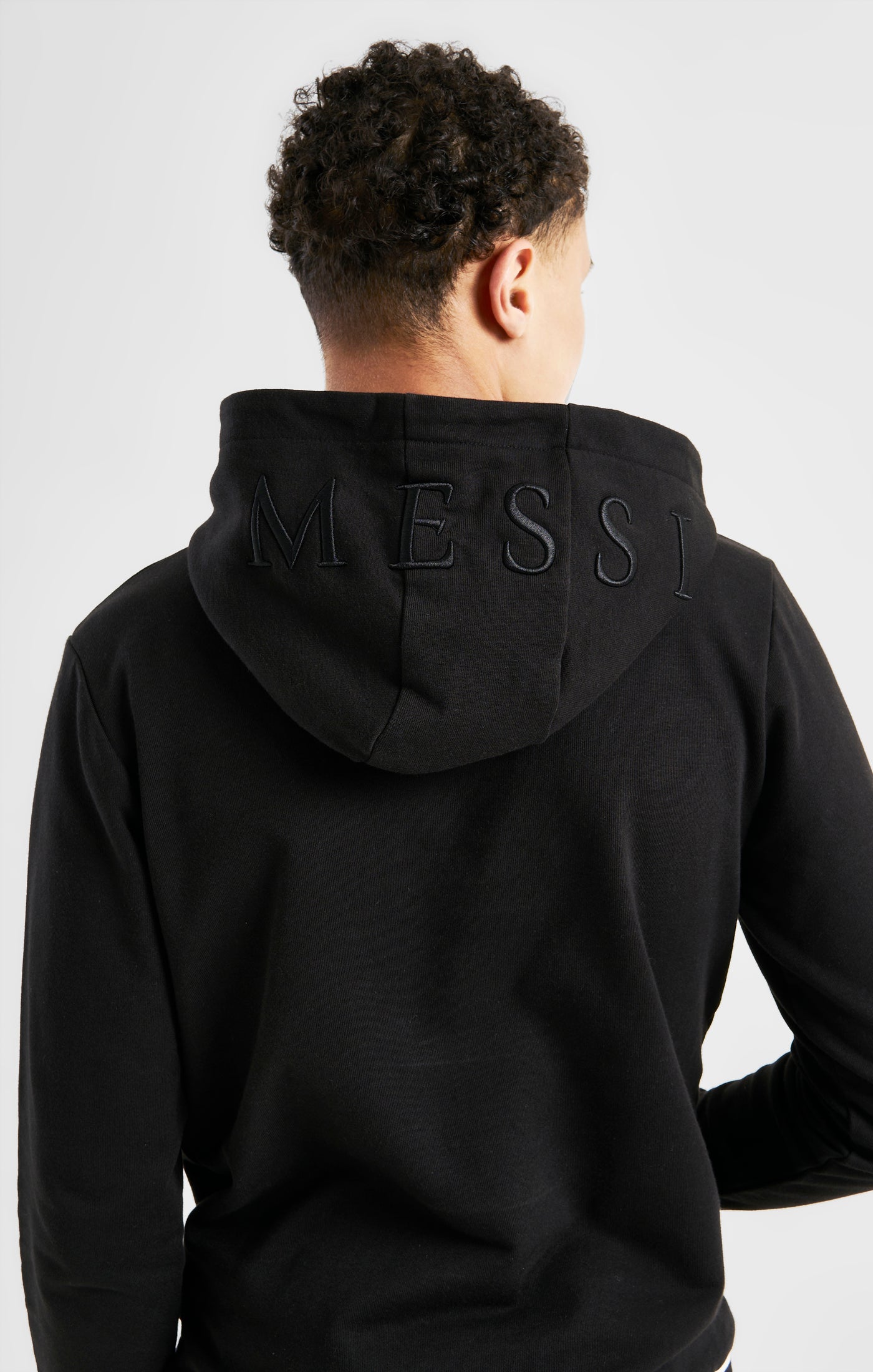 Cargar imagen en el visor de la galería, Sudadera Con Capucha Con Logo De Messi x SikSilk - Negra (5)