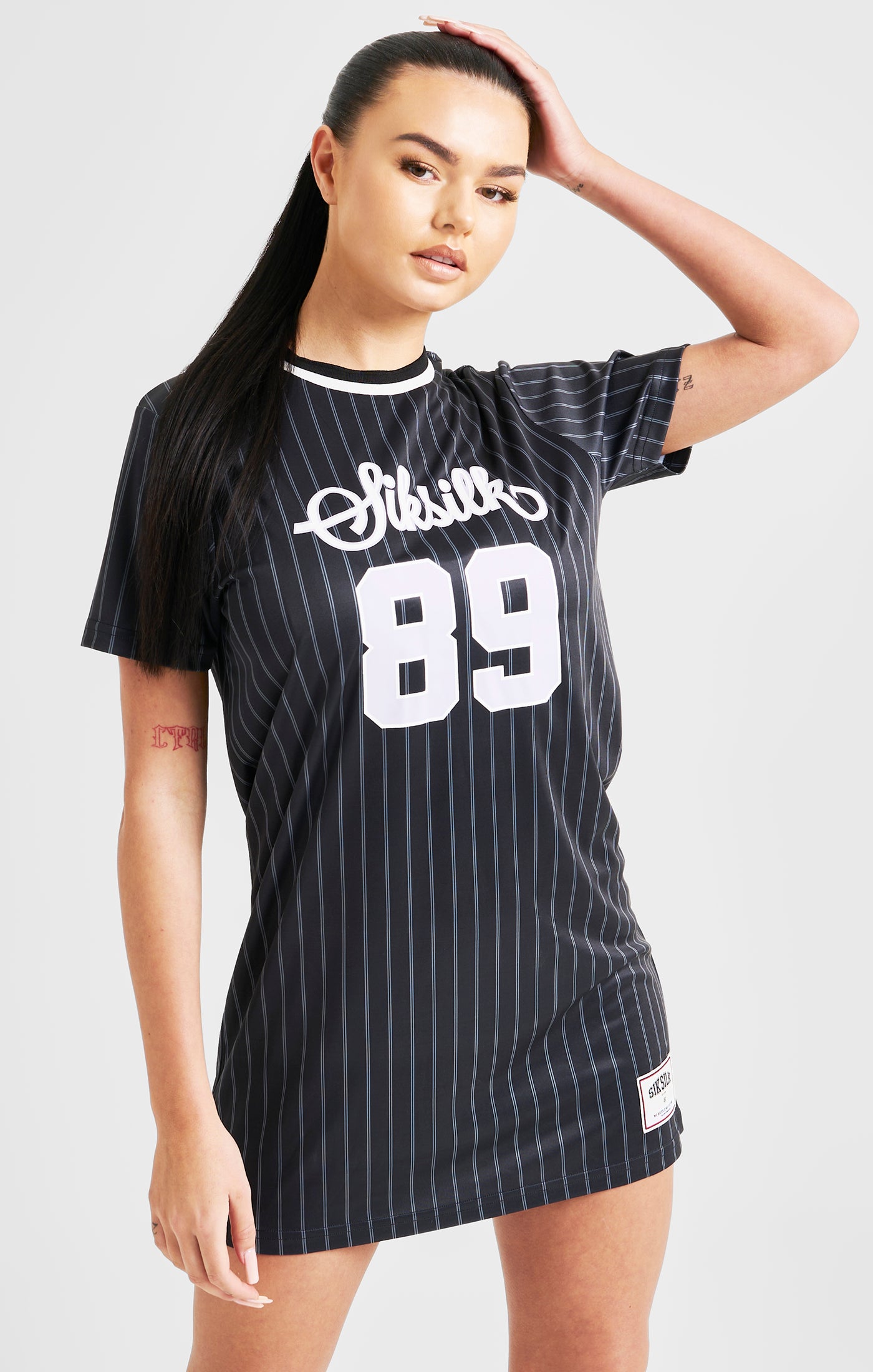 Cargar imagen en el visor de la galería, Black Pinstripe Basketball Dress
